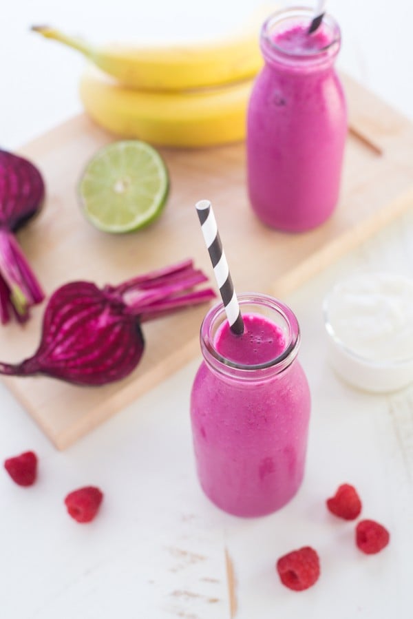 Berry & Beet Smoothies - A bright and vibrant breakfast or snack! Chock full of nutrients with a sweet, fruity taste. | foxeslovelemons.com