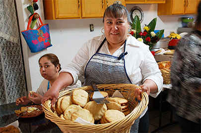 Dona Esthela - Fresh Cornbread