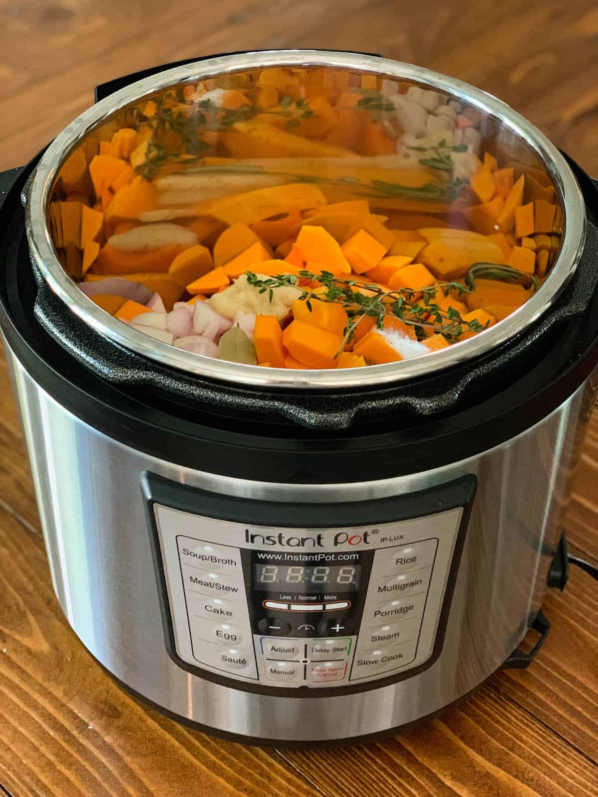 This simple Instant Pot Butternut Squash Soup cooks in just 6 minutes! Finishing with goat cheese adds a special touch that makes this a restaurant-quality dish you can easily make at home. | foxeslovelemons.com